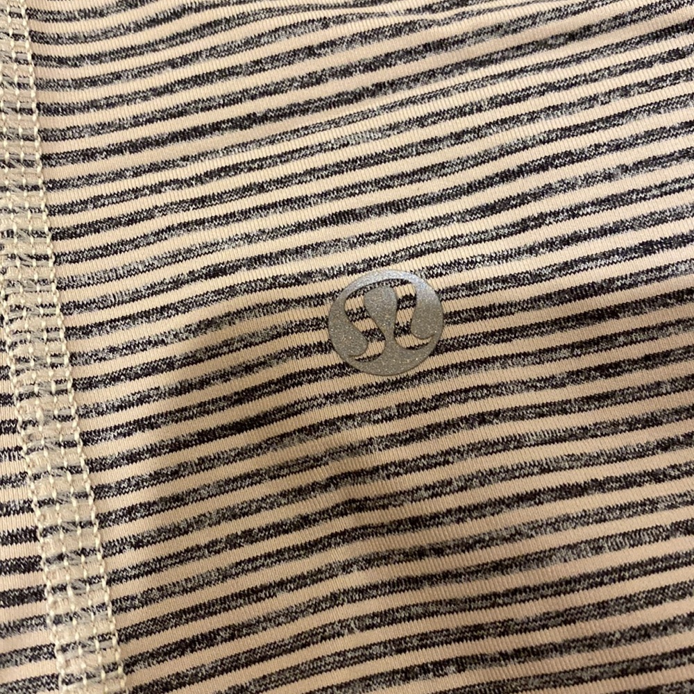 Lululemon Top With Build In Bra In Good Condition - image 3